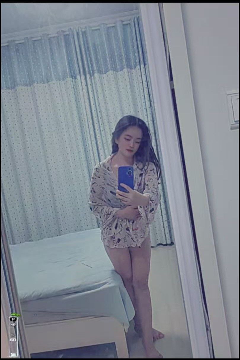 宋家庄中小项南方姑娘，小巧玲珑 身上皮肤又白又滑，大屁股