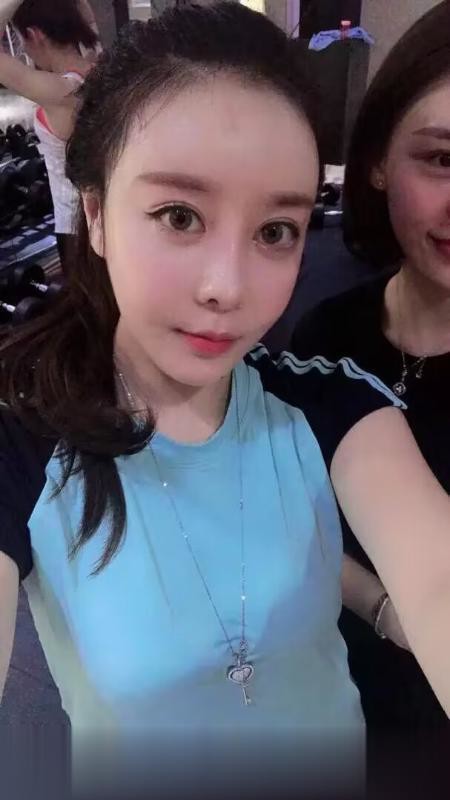 苏州风骚美女一枚性感美女，身材修长，C+的大胸