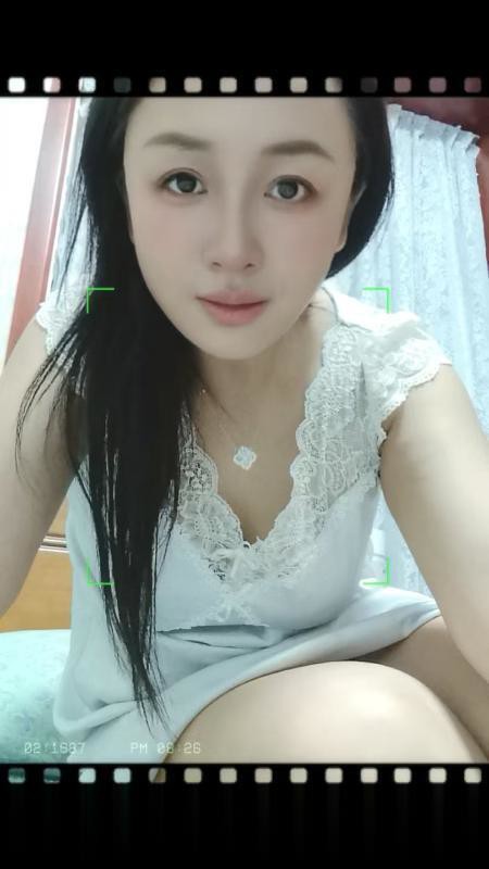 武汉光谷御姐佳佳