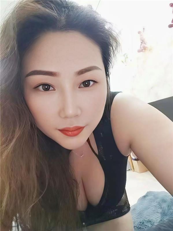 惠州大亚湾丰满小姐姐