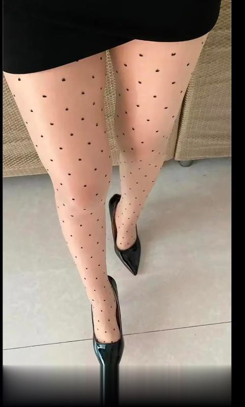 武汉洪山丝袜婷婷..