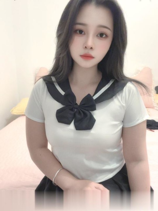 广州电动小月月.制服丝袜穿上高跟鞋