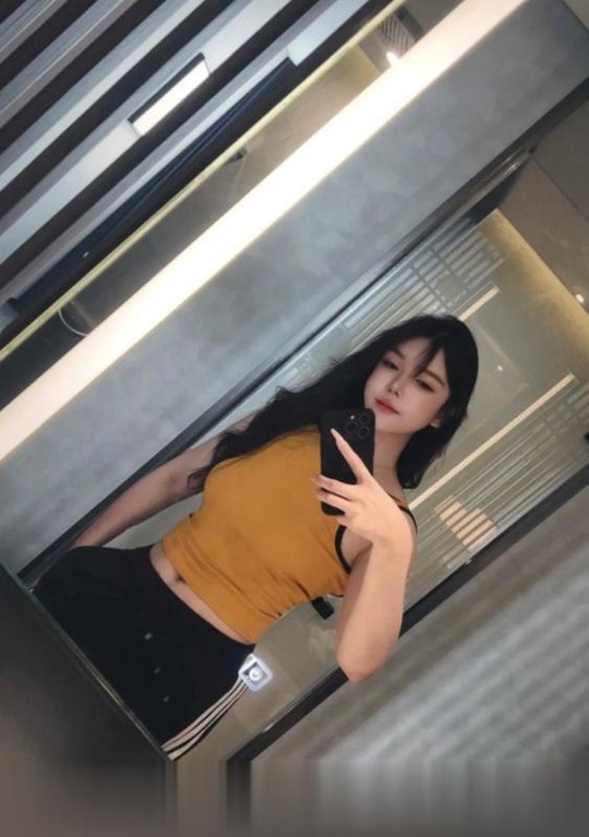 上海普陀颜值美女涵涵