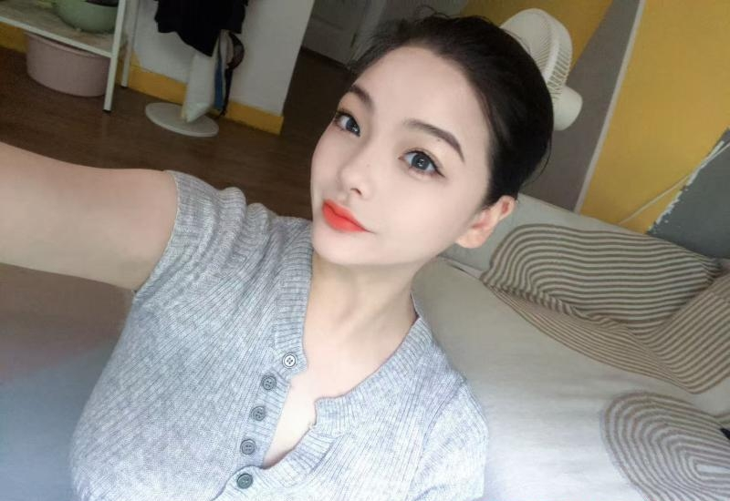 深圳市颜值虎牙妹文文