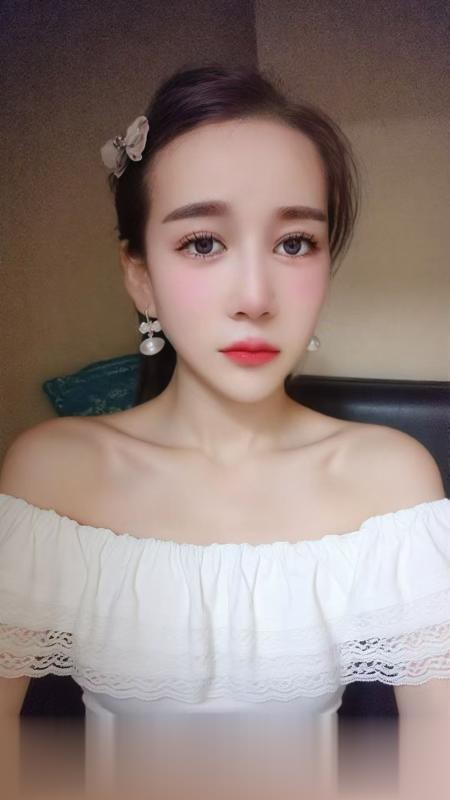 武汉沌囗服务系丹丹臀部圆润，性格温润也很健谈