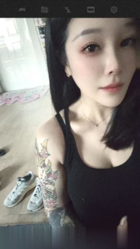 青岛市北符文少妇妹子身材不错,长的还行,B挺紧、水多...