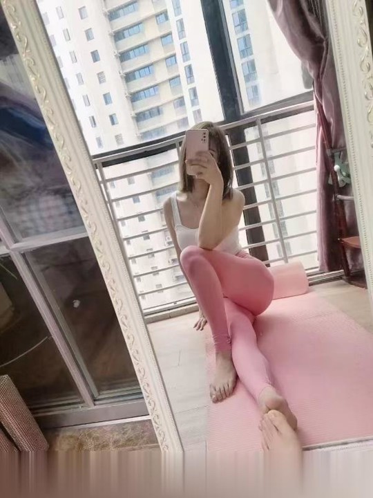 南京竹山路安琪.妹子身高至少168以上。身材修长,带点马...