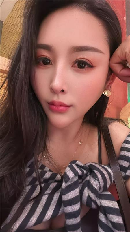 云南昆明风骚大奶御姐服务好