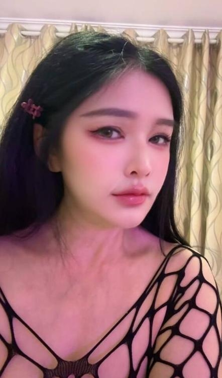 杭州市滨江翘臀小妖精曼妮